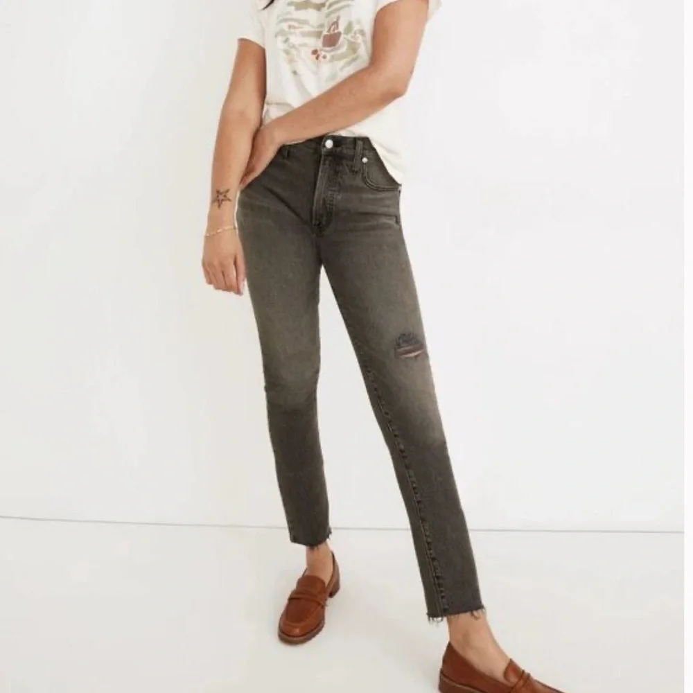 Madewell | Women’s Grey Stonewashed The Perfect Vintage Straight Leg Jeans Sz 26